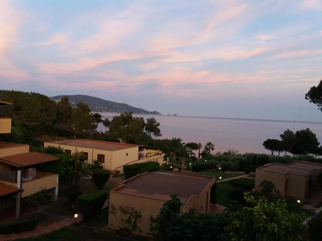 Aparthotel Casa Del Golfo Lacona Exterior foto